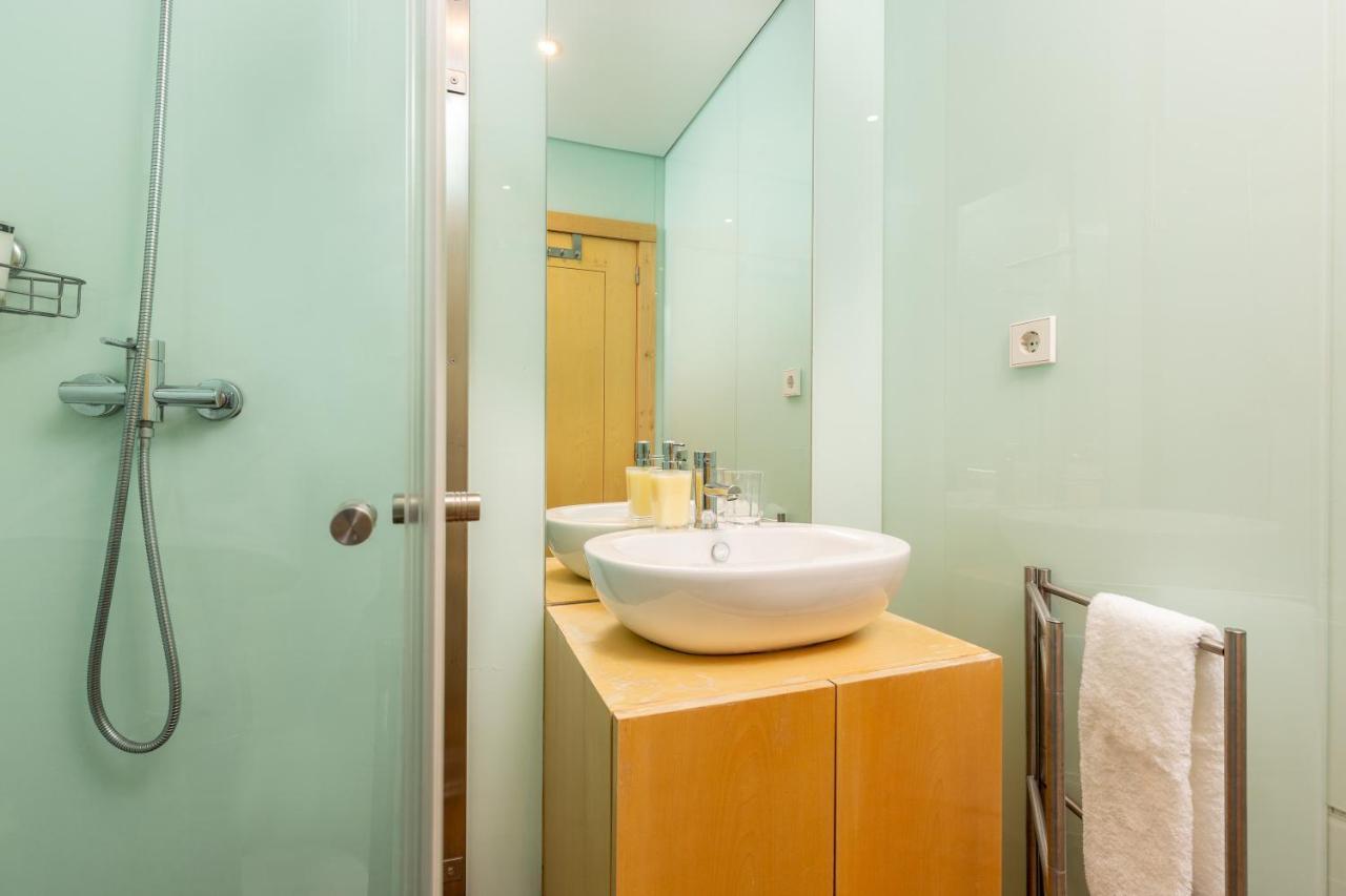 Sunny Loft In Downtown Porto With Private Parking Apartment Exterior foto
